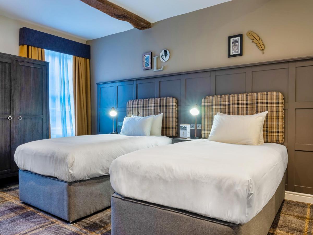Hotel The Feathers 4*